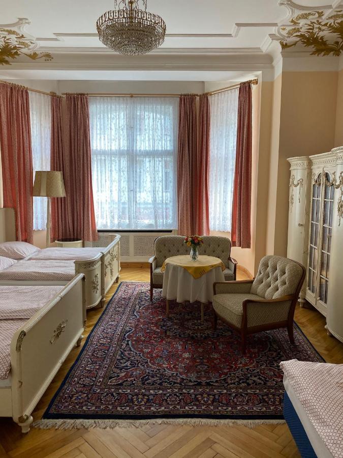 Hotel Gunia Берлин Экстерьер фото