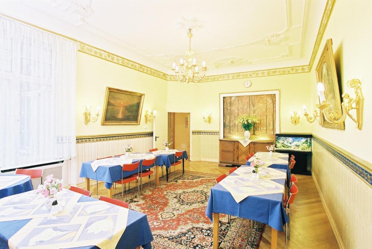 Hotel Gunia Берлин Экстерьер фото